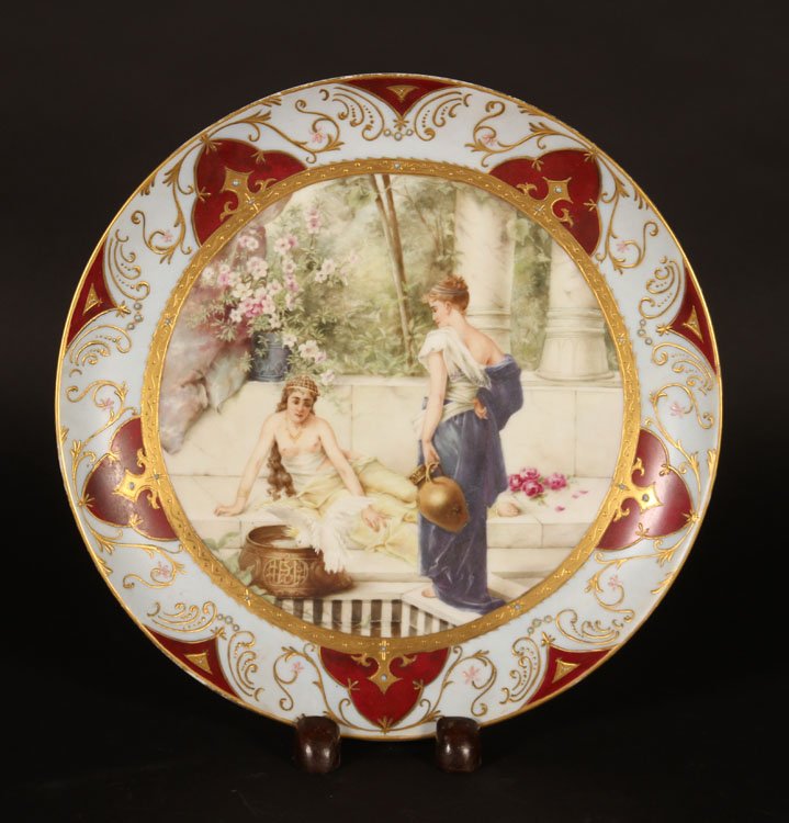 A HAND PAINTED FRENCH PORCELAIN CHARGER C.1920 (1 of 4)