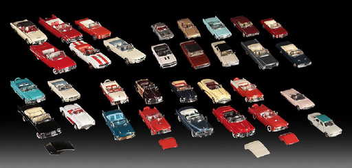 LOT OF 32 FRANKLIN MINT MODEL CARS