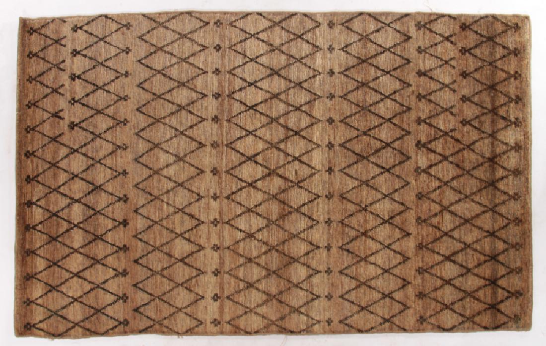 ROOM SIZED RUG OVERALL DIAMOND PATTERN (1 of 3)