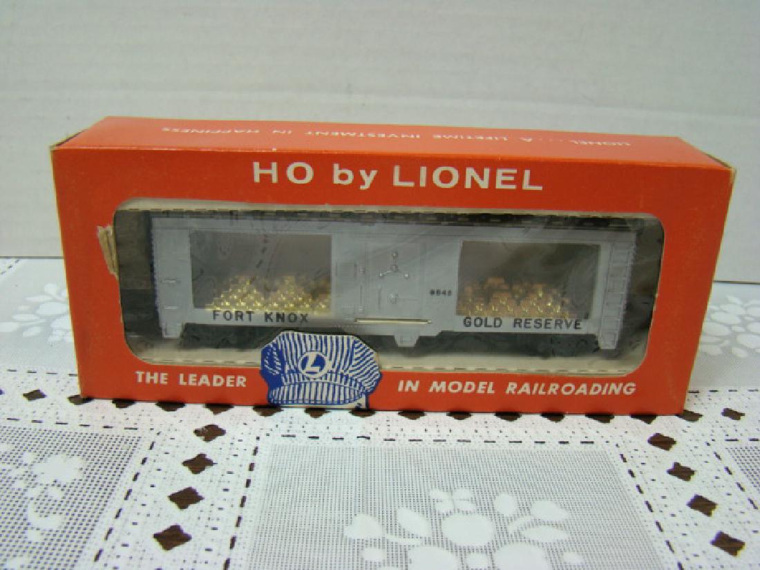 LIONEL TRAINS HO SCALE FORT KNOX CAR-NIB: LIONEL TRAINS HO SCALE FORT KNOX GOLD RESERVE CAR IN ORIGINAL BOX 0845. BOX WEAR-SMALL CREASE/COLOR FADE
