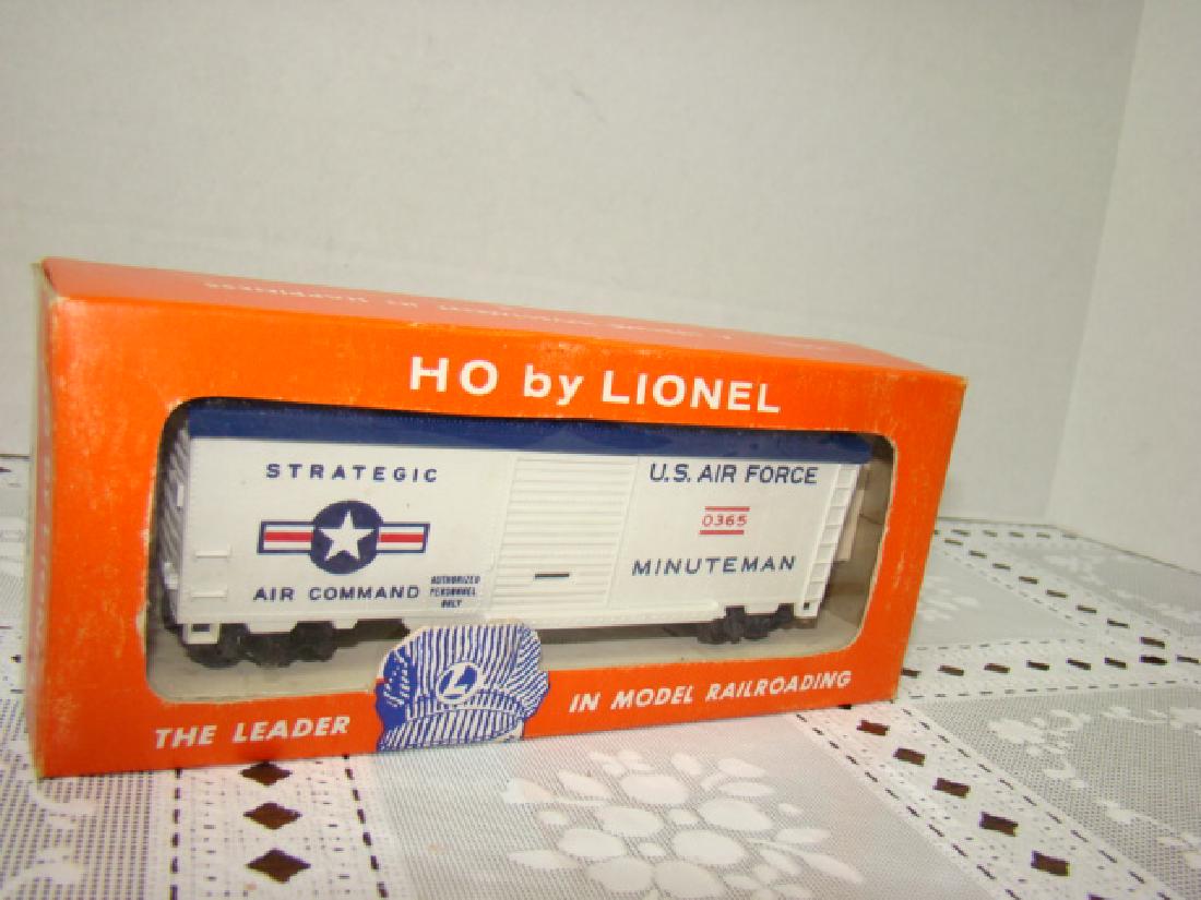 HO TRAIN SCALE  MINUTEMAN MISSILE LAUNCHING CAR BY (1 of 4)