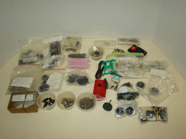 LIONEL TRAIN ENGINE ACCESSORIES AND MORE (1 of 6)