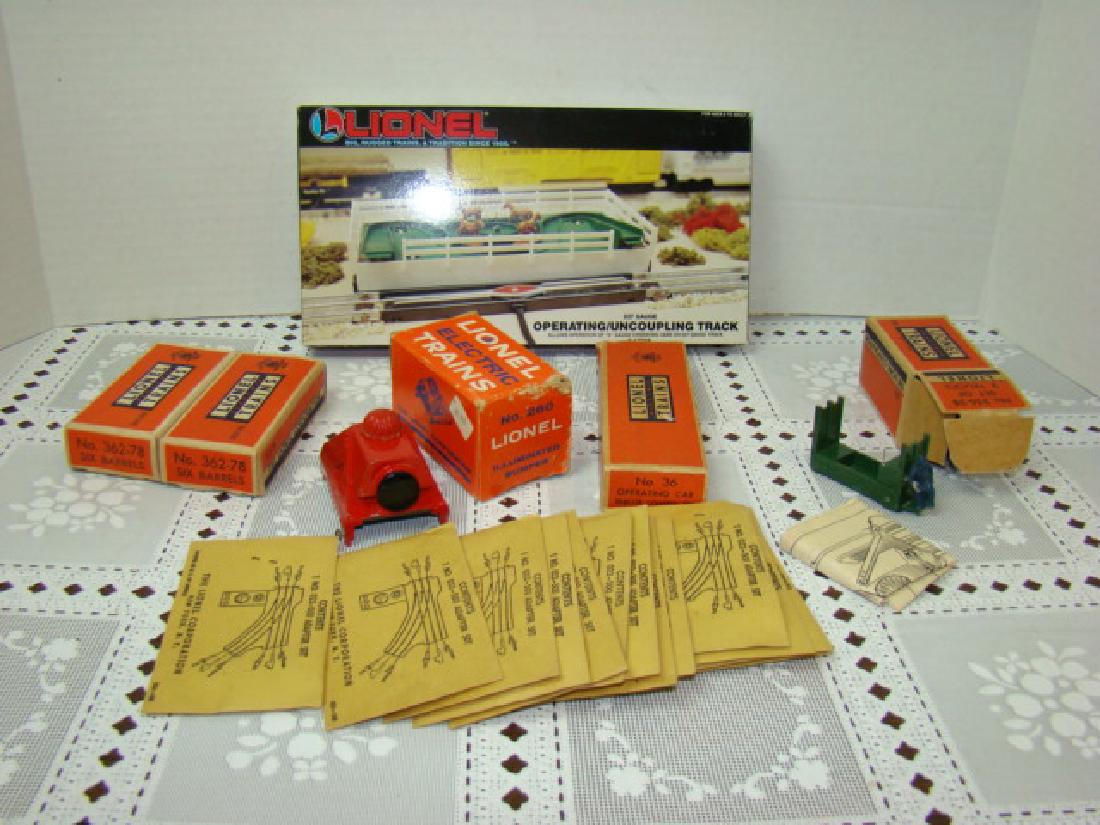 ACCESSORIES BY LIONEL-ILLUMINATED BUMPER-BARRELS- (1 of 9)