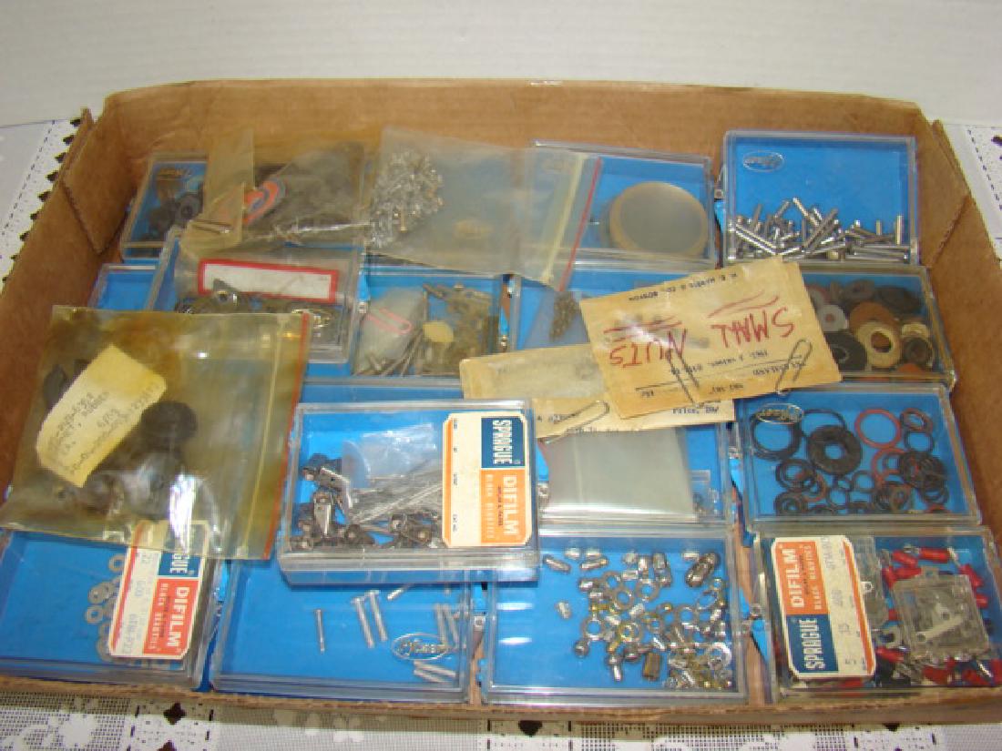 TRAIN/TOY VARIOUS SIZES HARDWARE-WASHERS-NUTS-BOLT (1 of 6)