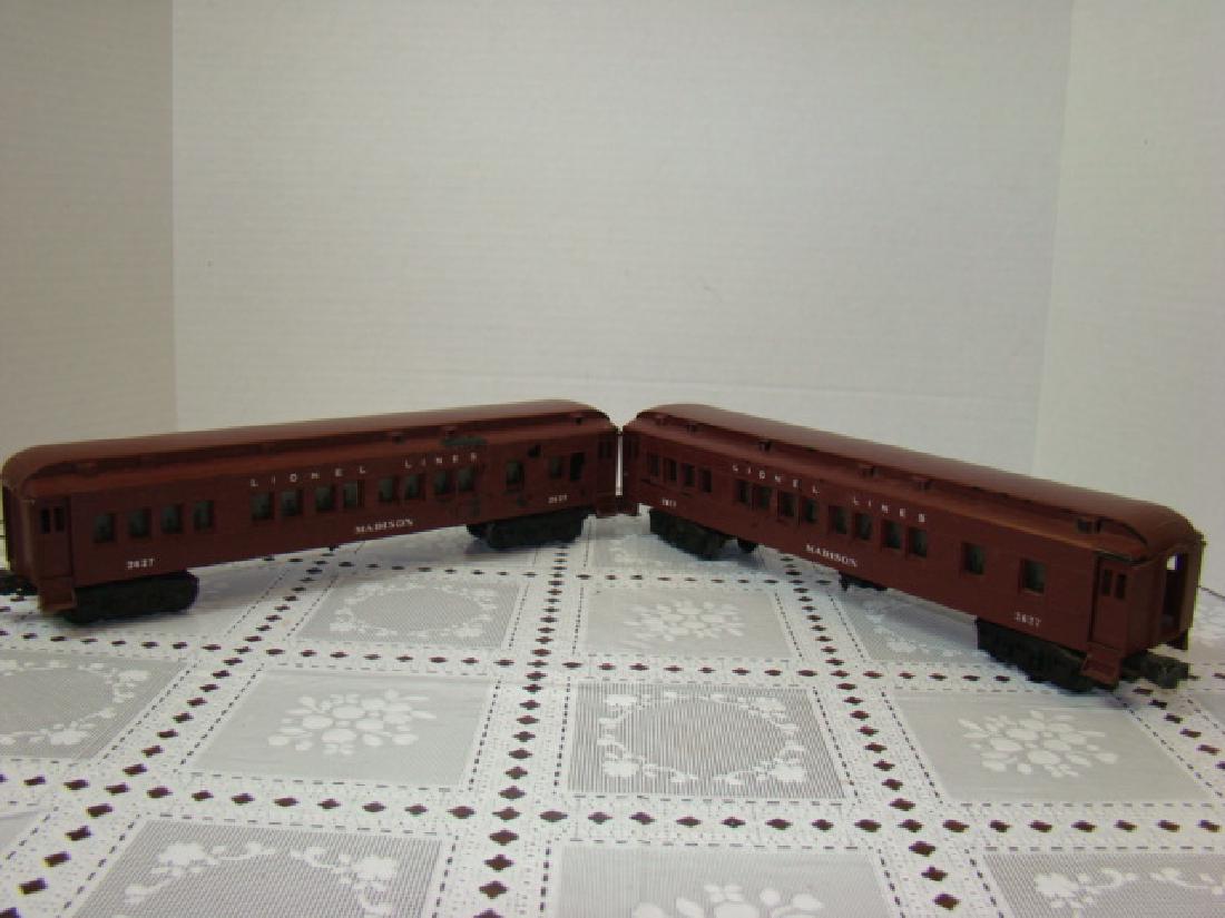 2 LIONEL LINES MADISON ILLUMINATING PASSENGER CARS (1 of 8)