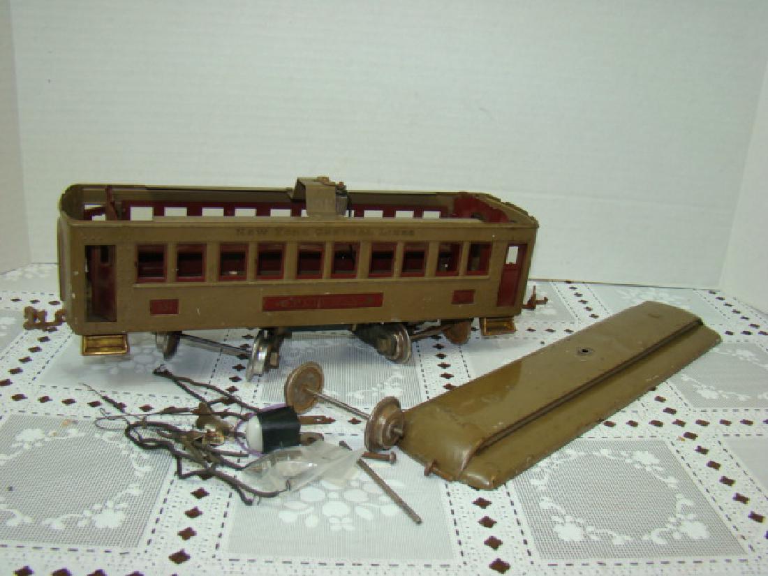 VINTAGE LIONEL PRE WAR PULLMAN TRAIN CAR (1 of 7)