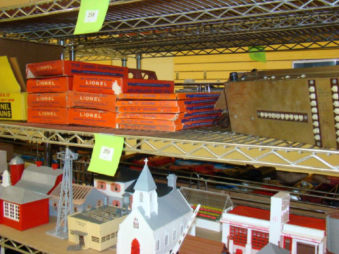 REMOTE CONTROL SWITCHES AND CROSSING TRACKS (1 of 7)