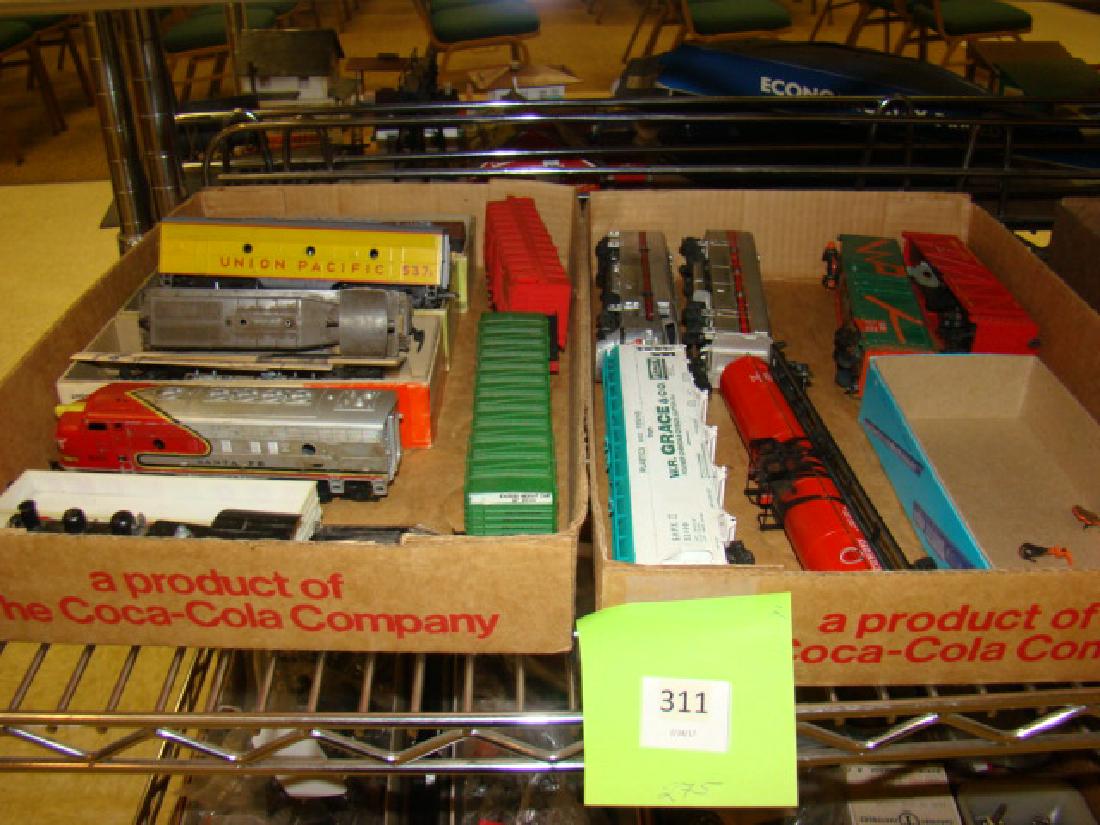 VARIOUS HO TRAINS-LIONEL SOO LINES AND MORE (1 of 3)