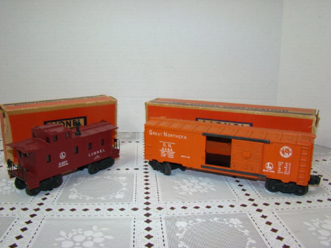 LIONEL CABOOSE & BOXCAR IN ORIGINAL BOXES (1 of 6)