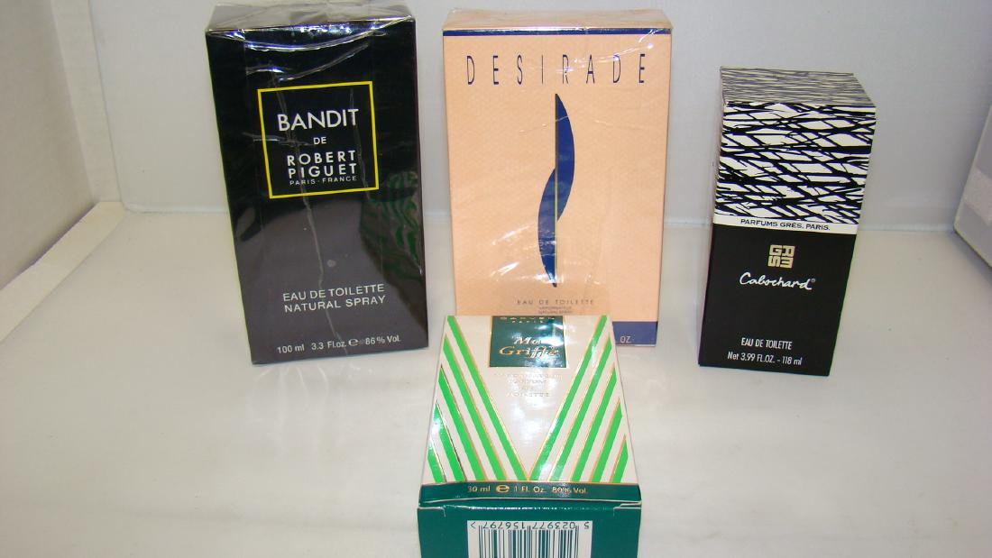 UNIQUE COLLECTON OF PERFUMES AND EAU DE TOILETTES (1 of 5)