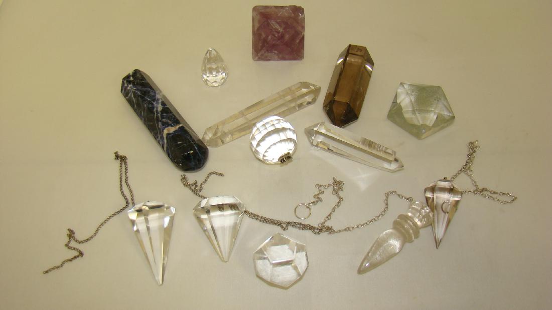 VARIETY OF CRYSTALS: VARIETY OF CRYSTALS-1 BLUE MARBLED STONE-AMATHIST -SMOKEY -CLEAR-VARIOUS SHAPES AND SIZES - SOME ARE VINTAGE -