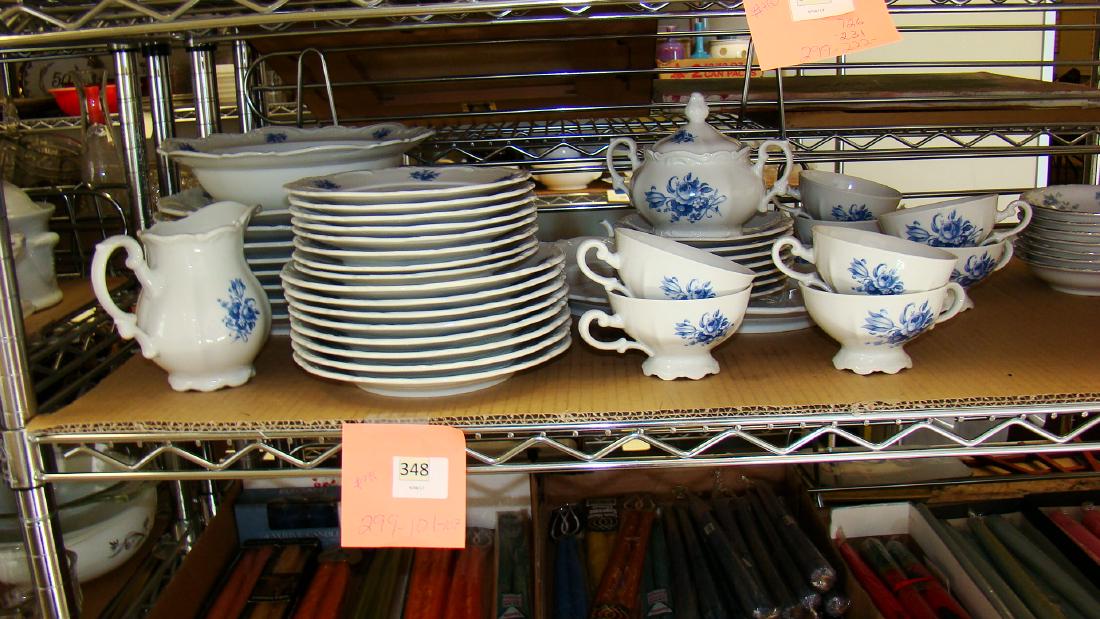 MASON BLUE BAVARIAN CHINA SET (1 of 6)