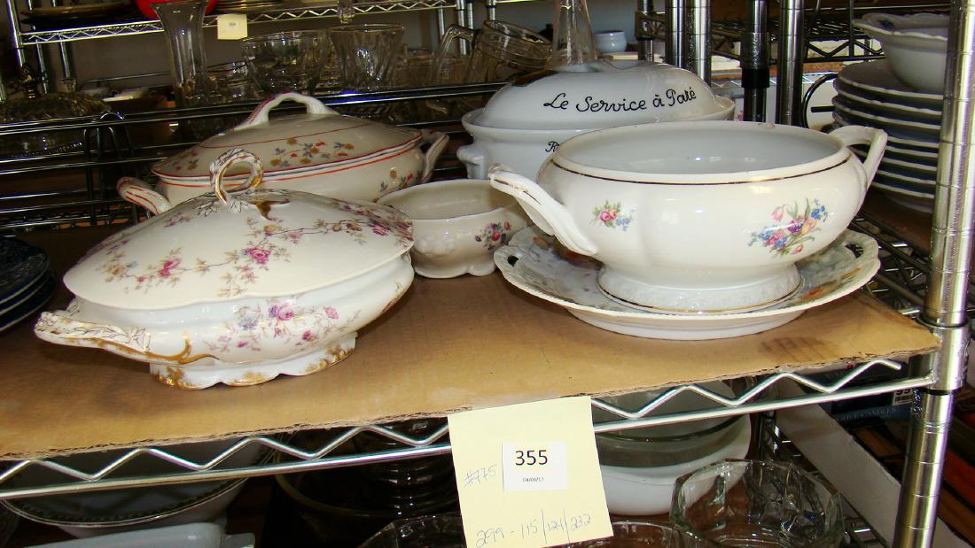 COVERED CASSEROLE DISHES: COVERED CASSEROLE DISHES-LE FAUNE FRANCE-HAVILAND LIMOGE-PORTUGAL & MORE