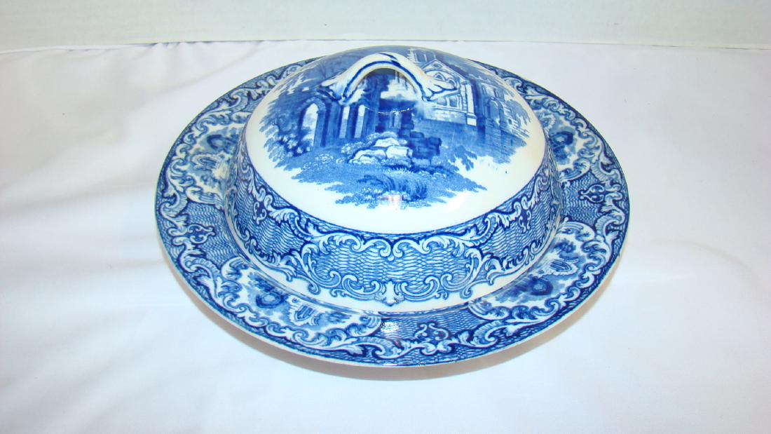 ABBEY PATTERN FLOW BLUE ROUND COVERED BUTTER DISH (1 of 8)