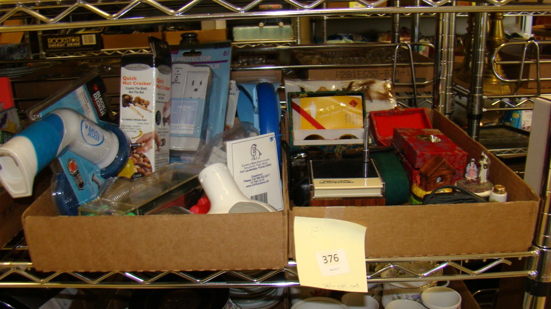 VINTAGE WEATHER RADIO-BINOCULARS-BLACK & DECKER SC (1 of 8)