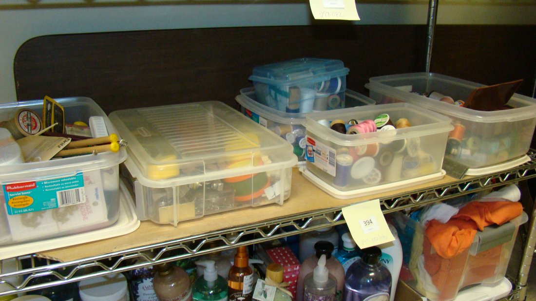 LARGE VARIETY OF SEWING NOTIONS (1 of 5)