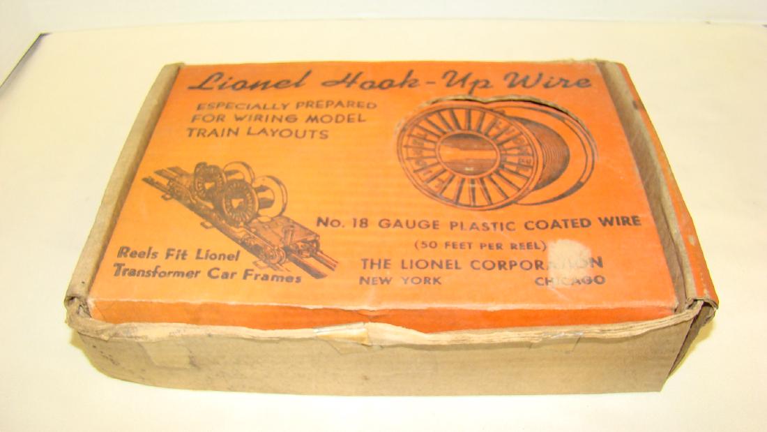 LIONEL LTC LOCKONS WITH LIGHTS IN LIONEL HOOK-UP W (1 of 3)