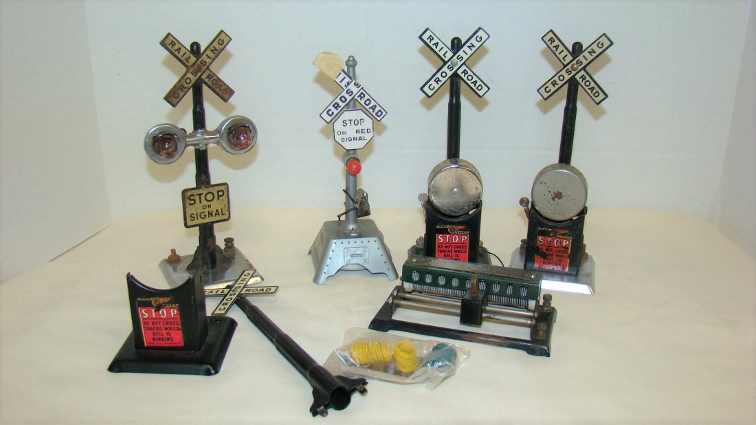 Lionel Railroad Crossing Coin Bank