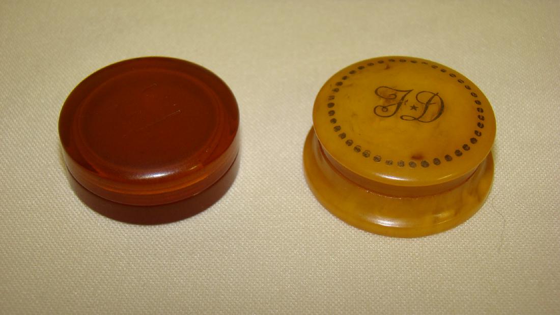 BAKELITE COSMETIC CONTAINERS, BUTTONS, AND MORE (1 of 3)