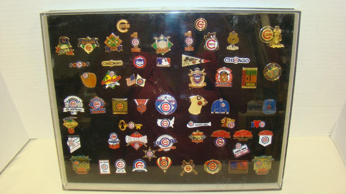 FABULOUS COLLECTION OF VINTAGE CHICAGO CUBS PINS (1 of 5)