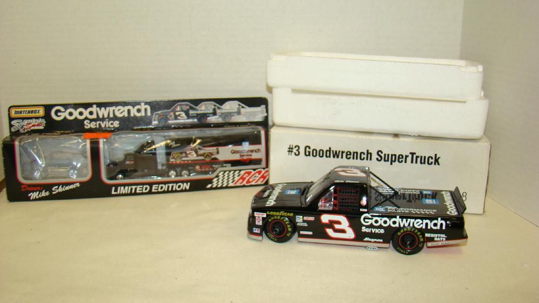 VINTAGE MATCHBOX GOODWRENCH SERIES CARS (1 of 5)
