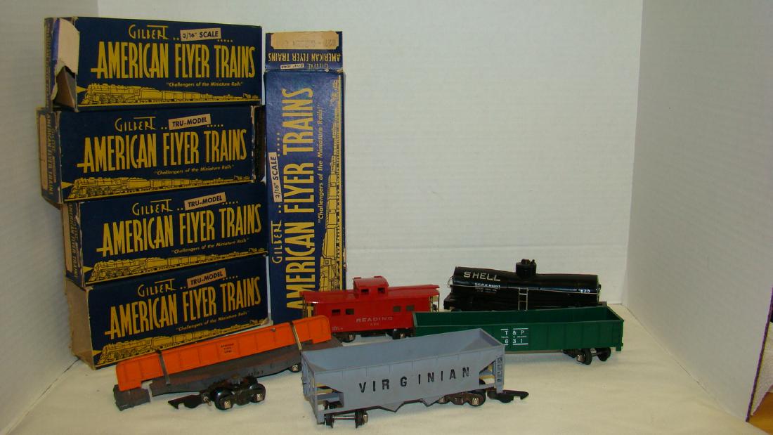 5 AMERICAN FLYER TRAIN CARS IN BOXES (1 of 10)