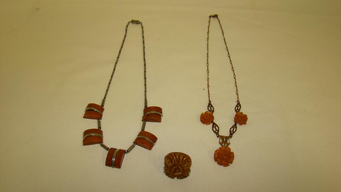 BAKELITE NECKLACES AND RING (1 of 7)