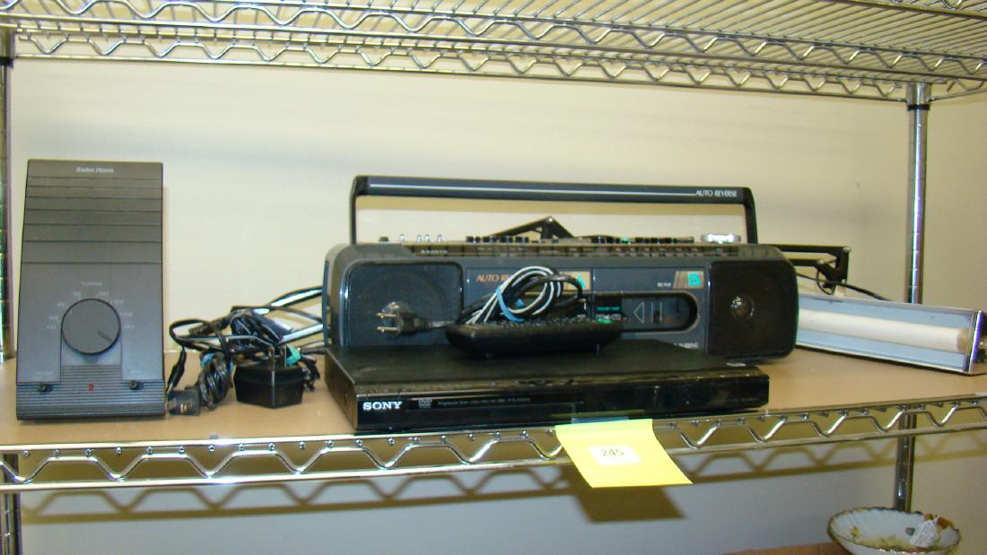 VARIOUS ELECTRONICS (1 of 5)