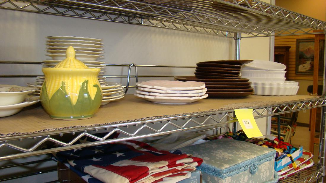 KITCHEN TABLEWARE (1 of 4)