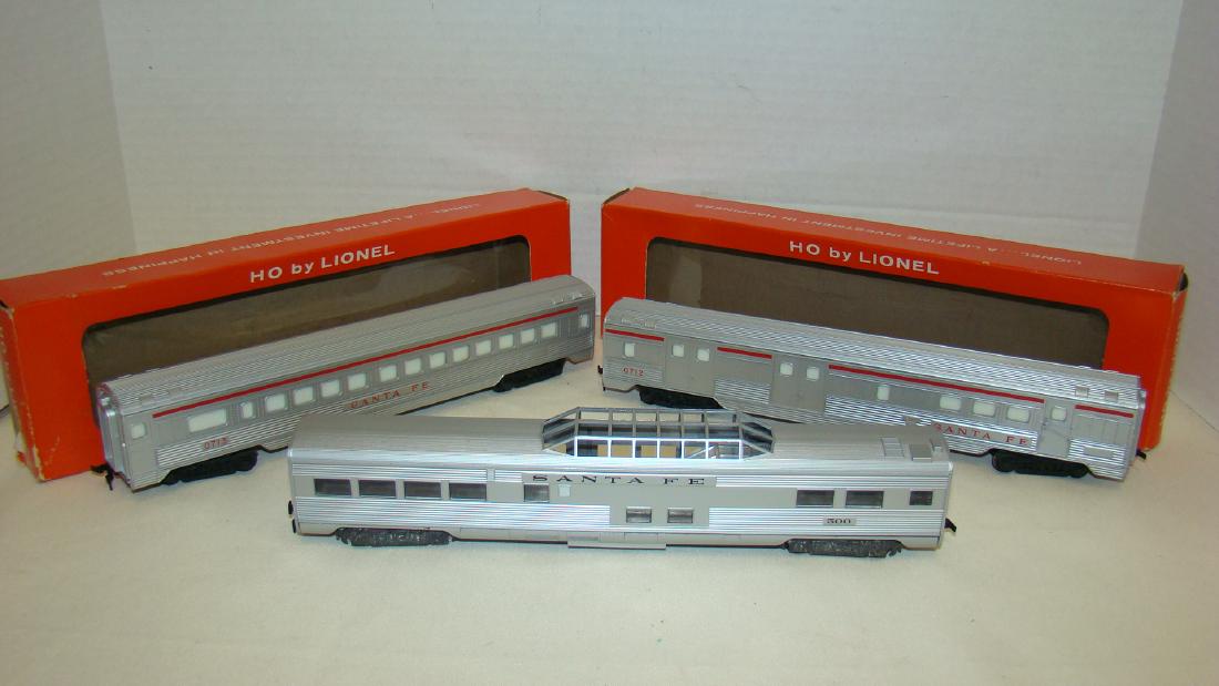 3 LIONEL HO SCALE SANTA FE PASSENGER CARS (1 of 8)