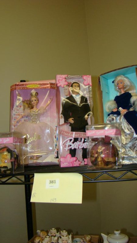 4 BARBIE DOLLS & MORE - NIB (1 of 3)