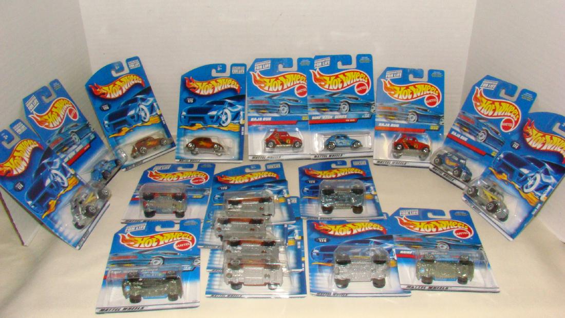 LARGE LOT OF HOT WHEELS SURF 'N FUN SERIES AND VAR (1 of 8)