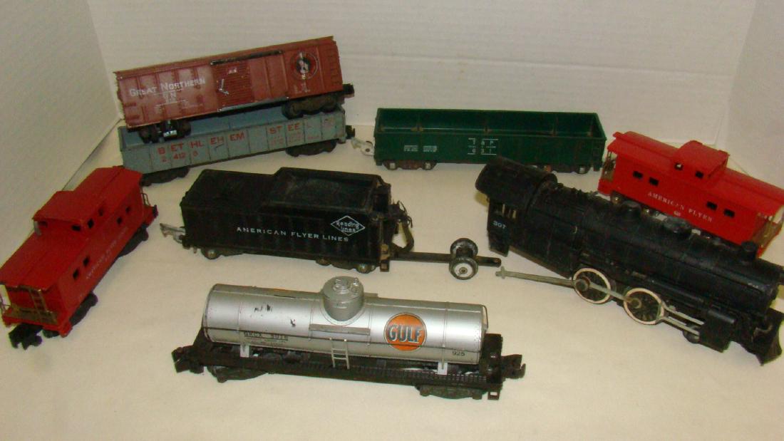 AMERICAN FLYER TRAIN CARS (1 of 10)