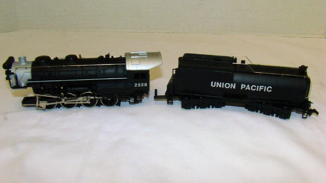 BACHMANN LOCOMOTIVE 2528 & TENDER (1 of 6)