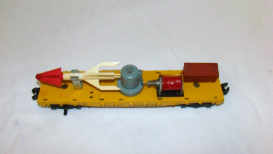 AMERICAN FLYER ROCKET LAUNCHER (1 of 7)