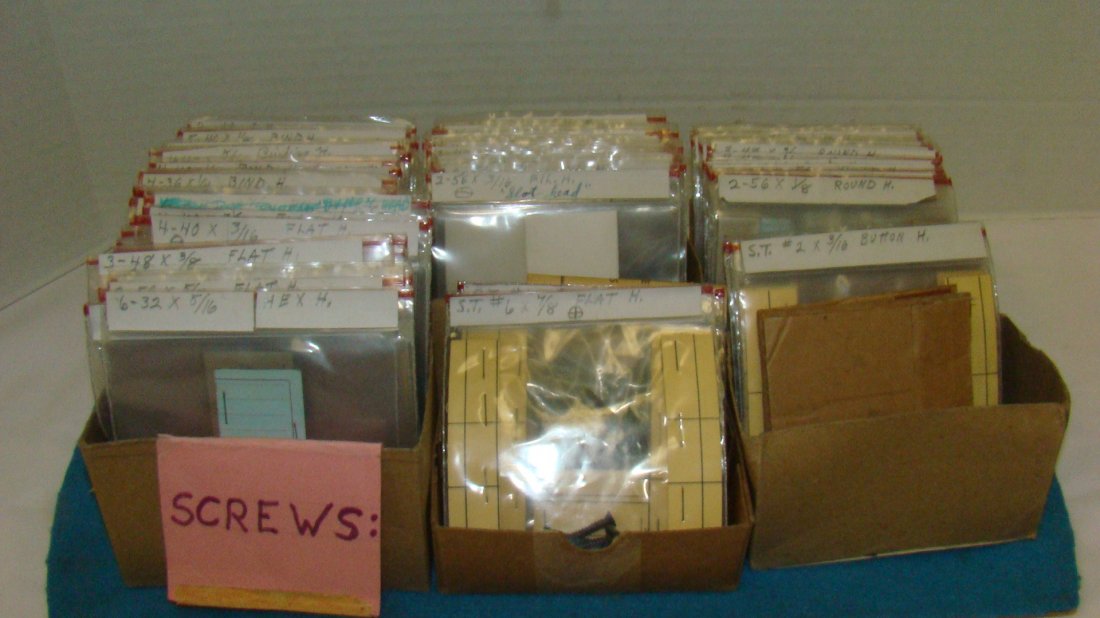 OVER 50 BAGS OF TRAIN PART SCREWS FROM LIONEL SERV: OVER 50 BAGS OF TRAIN PART SCREWS FROM LIONEL SERVICE STATION ESTATE COLLECTION-NUMEROUS HEX-BUTTON-FLAT NUMEROUS SIZES-MOST ARE SMALL MOST LIKELY FOR HO-UNKNOWN