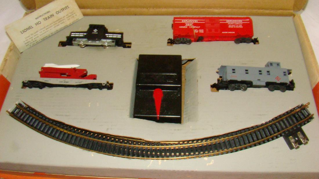 LIONEL TRAIN TRACK SET 14013 IN ORIGINAL BOX (1 of 10)