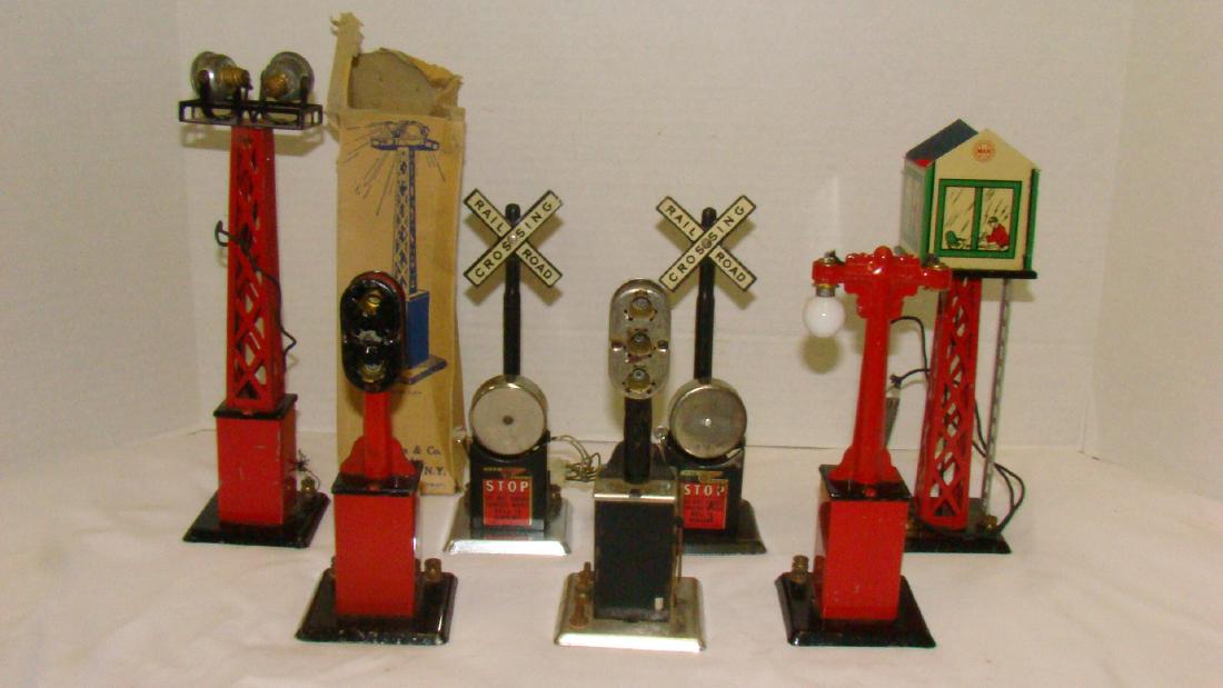 MARX RADIO TOWER-SEARCHLIGHT TOWER & MORE (1 of 6)