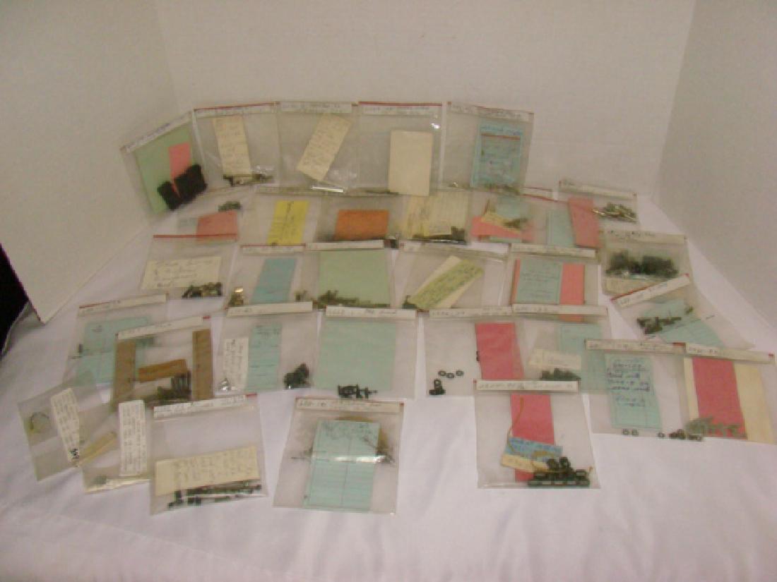 LIONEL TRAIN PARTS- PRE AND POST WAR (1 of 8)