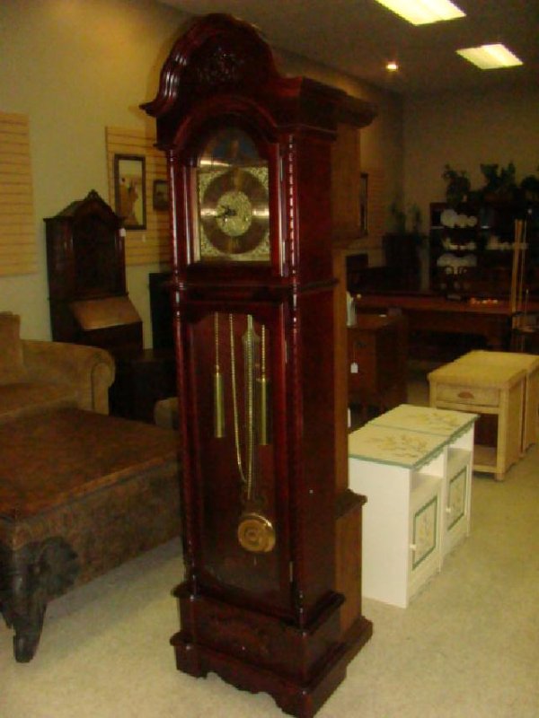 GRANDFATHER CLOCK (1 of 5)