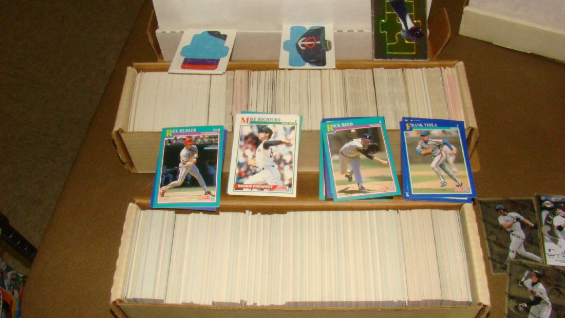 LARGE MIXED LOT OF VARIOUS SPORTS CARDS (1 of 3)
