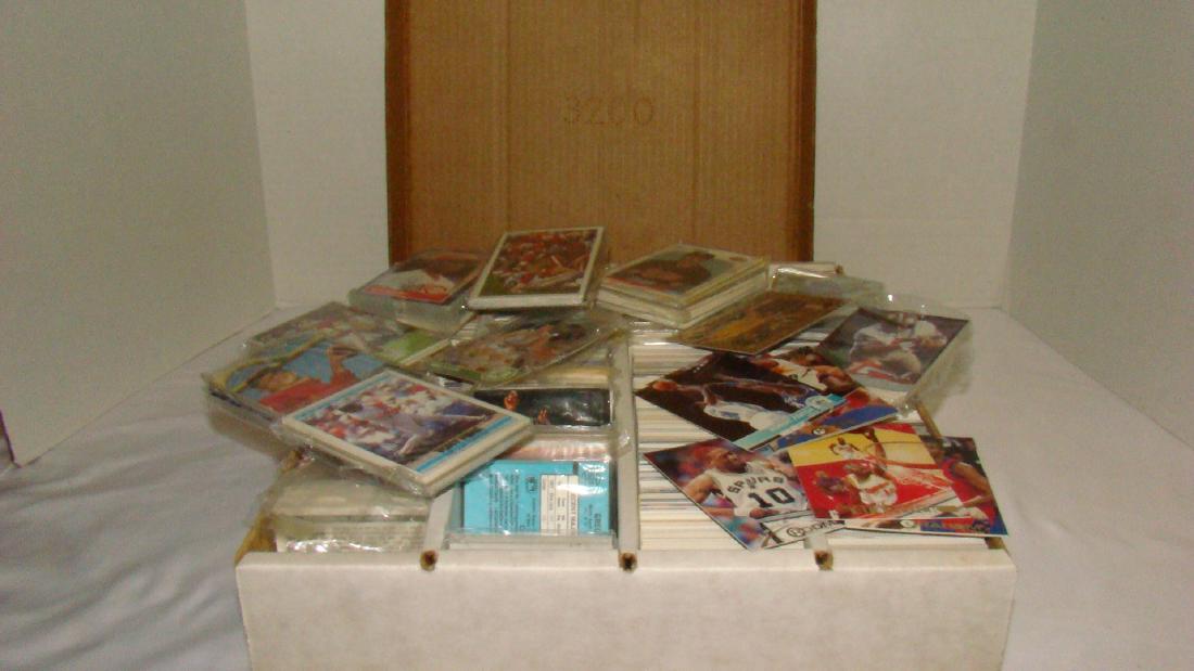 LARGE BOX OF MIXED SPORTS TRADING CARDS (1 of 8)