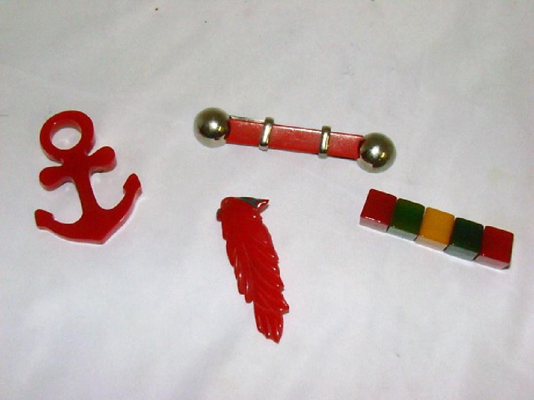 LOT OF 4 BROOCHES- SOME BAKELITE (1 of 5)