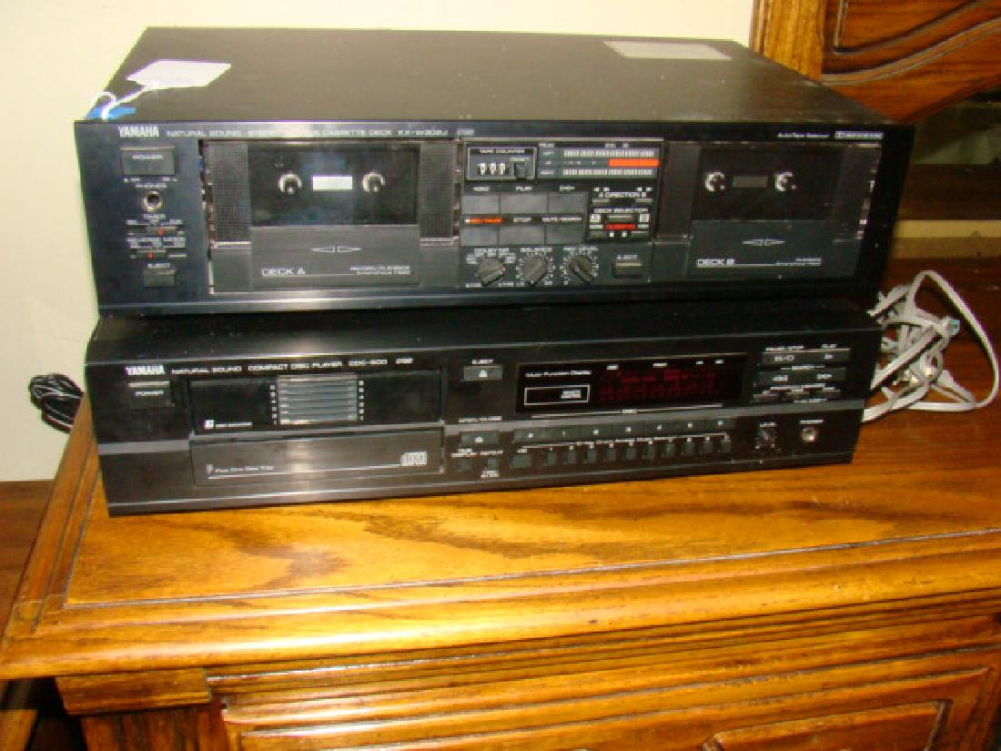 YAMAHA 6 COMPACT DISC PLAYER & DOUBLE CASSETTE DEC (1 of 2)