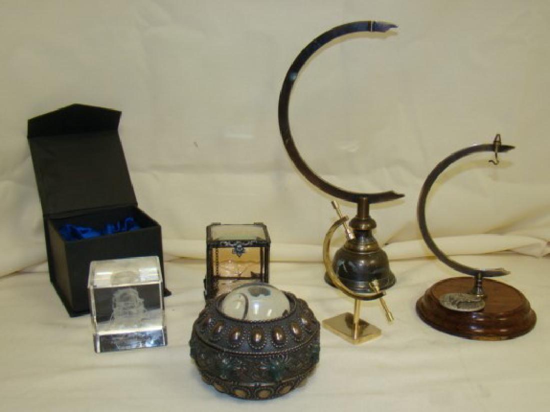 BOX 3 POCKET WATCH OR GLOBE STYLE DISPLAYS  - CRYS (1 of 8)
