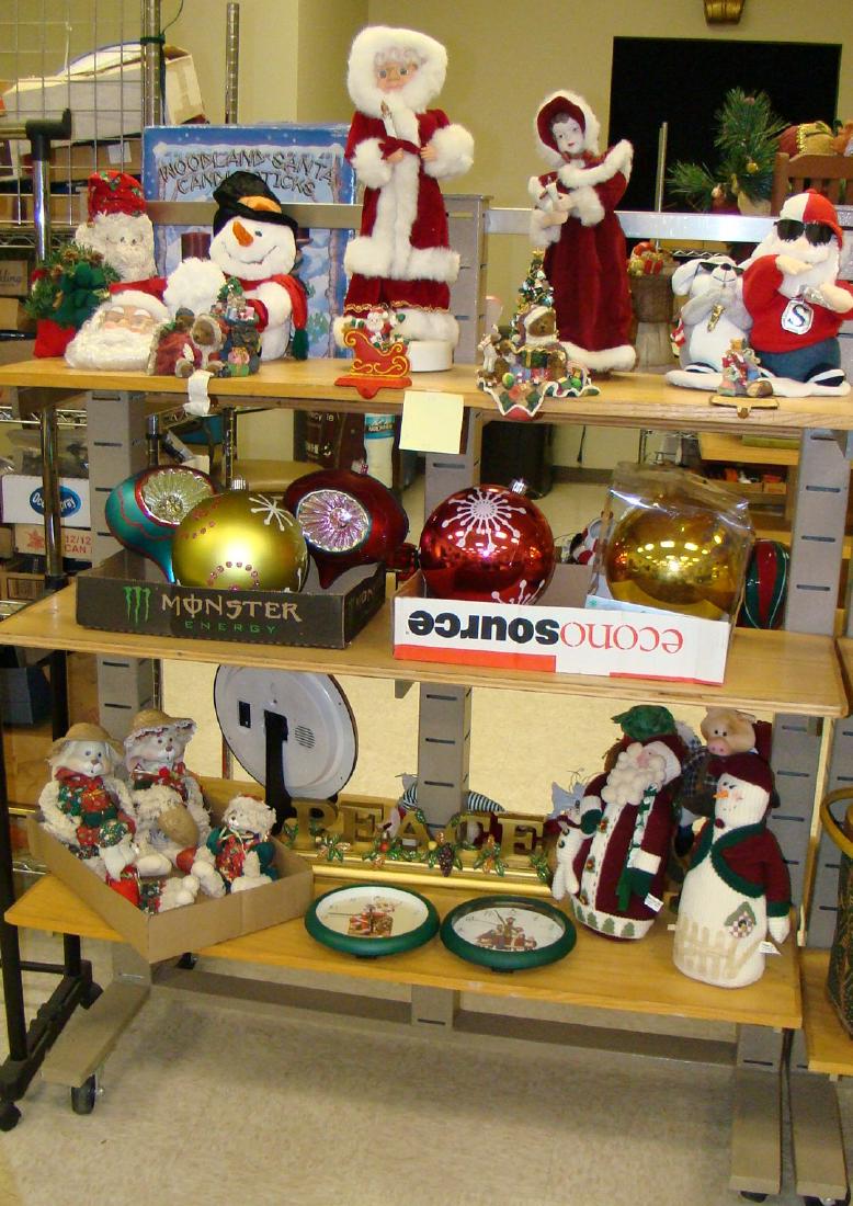 COLLECTION OF CHRISTMAS D+COR (1 of 7)