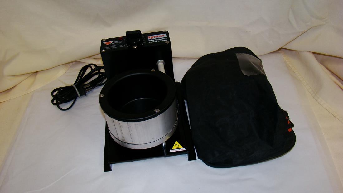 LYMAN BIG DIPPER CASTING FURNACE: LYMAN BIG DIPPER CASTING FURNACE - POWERS ON - NOT TESTED - WITH COVER