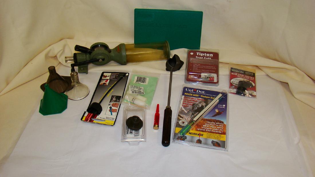 UNI DOT SHOTGUN SIGHT - TIPTON SNAP CAPS & MORE: UNI DOT SHOTGUN SIGHT - TIPTON SNAP CAPS & MORE - ADVANCED TECHNOLOGY REAR SIGHT ADAPTER - RCBS CASE LUBE PAD - NITE IZE AA FIBER OPT6IC ADAPTER - LEE UNIVERSAL THREE JAW CHUCK & MORE - MOST NIP