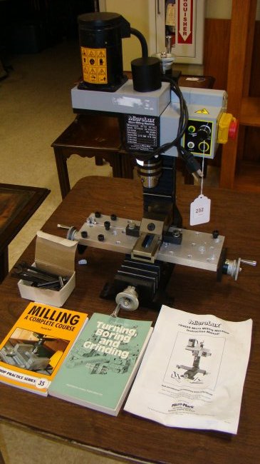 MICROLUX MICRO MILLING MACHINE: MICROLUX MICRO MILLING MACHINE MODEL NO 84659-EXCELLENT PRE-OWNED CONDITION-WITH INSTRUCTIONS AND TOOLS-2 BOOKS ON MILLING