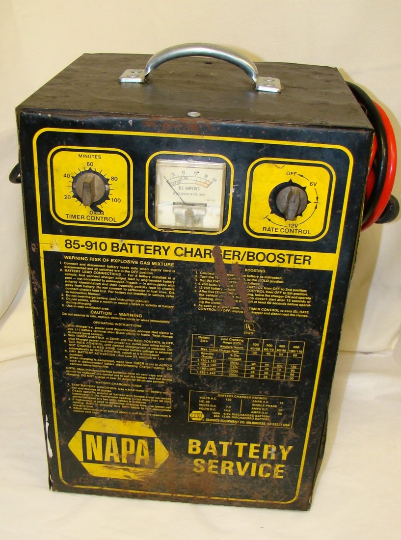 NAPA 85910 BATTERY CHARGER/BOOSTER